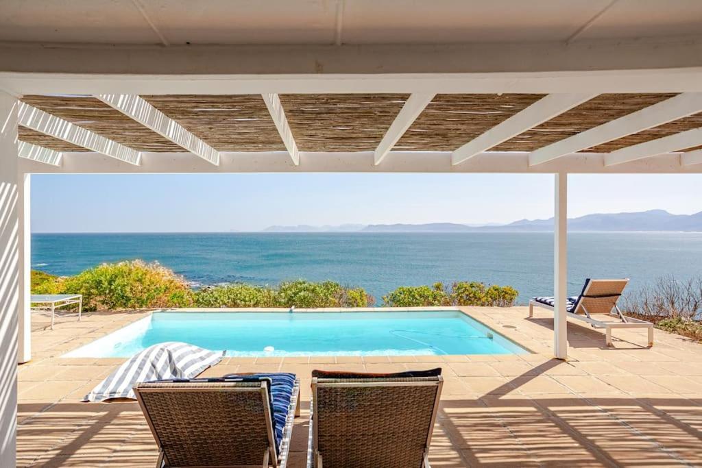 La Petite Baleine Oceanfront Luxury Villa De Kelders Luaran gambar