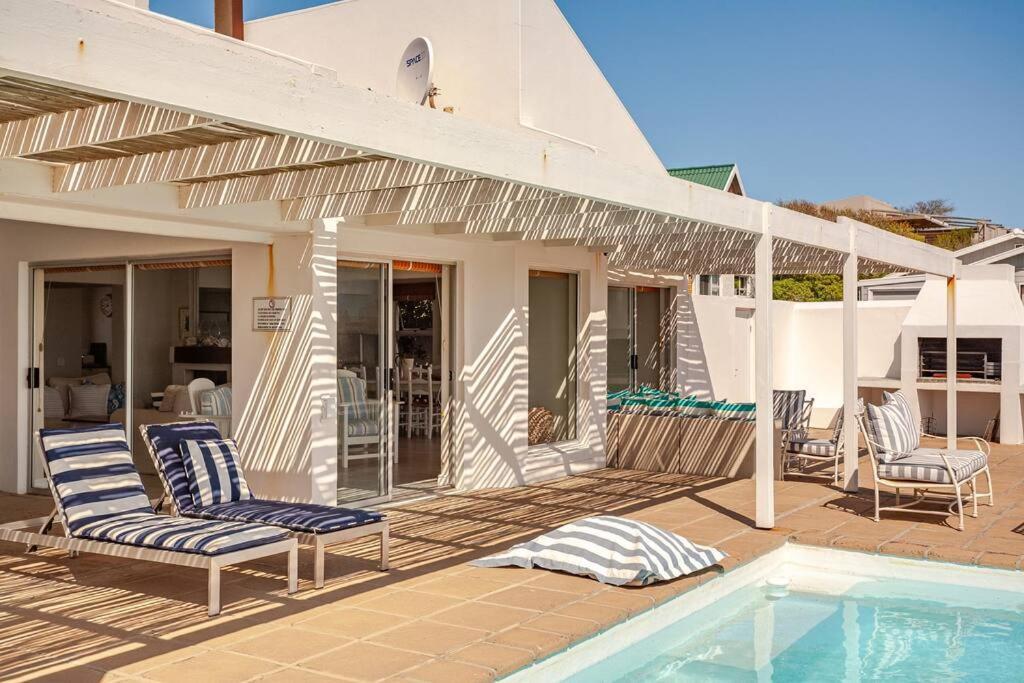 La Petite Baleine Oceanfront Luxury Villa De Kelders Luaran gambar
