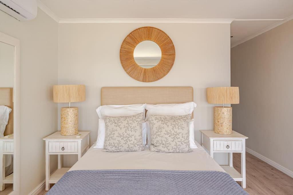 La Petite Baleine Oceanfront Luxury Villa De Kelders Luaran gambar