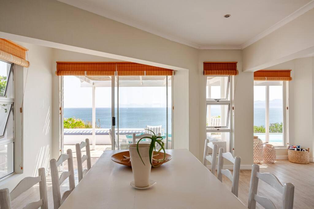 La Petite Baleine Oceanfront Luxury Villa De Kelders Luaran gambar