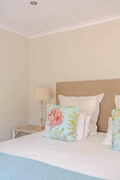 La Petite Baleine Oceanfront Luxury Villa De Kelders Luaran gambar