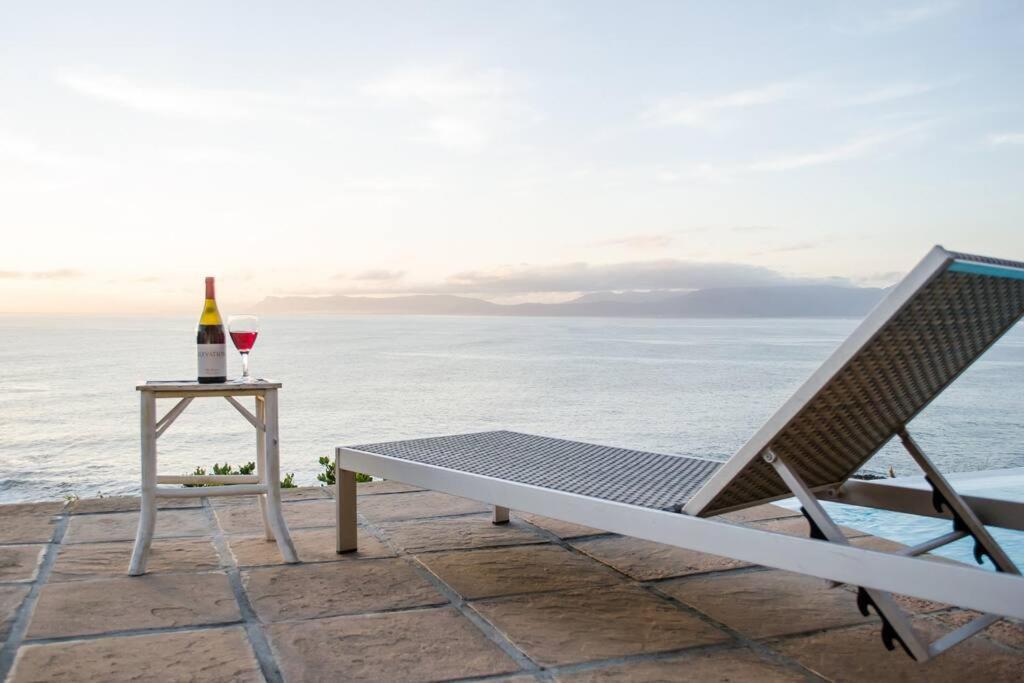 La Petite Baleine Oceanfront Luxury Villa De Kelders Luaran gambar